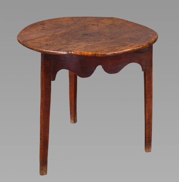 Fine 18th Century Elm and Oak Cricket Table
