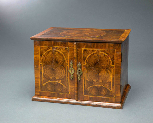 Very Rare William and Mary Oyster Veneered Small Table Cabinet